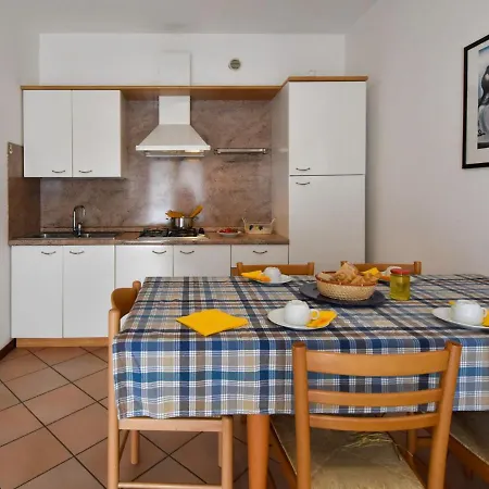 Mediterraneo By Interhome Semesterbostad Rosapineta